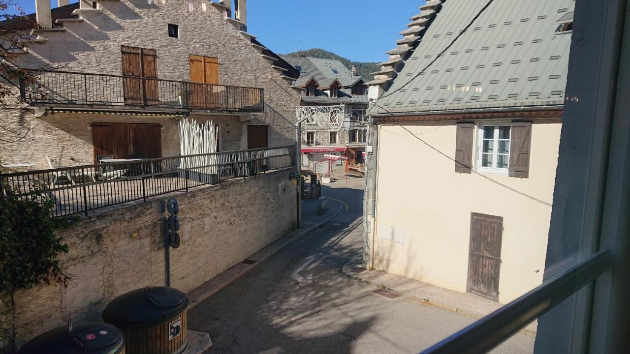 Grande Maison De Ville Renovee,Au Coeur Du Village Villard-de-Lans Exterior photo